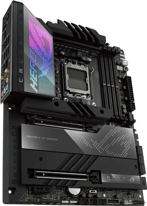 Фотография Материнская плата ASUS ROG CROSSHAIR X670E HERO