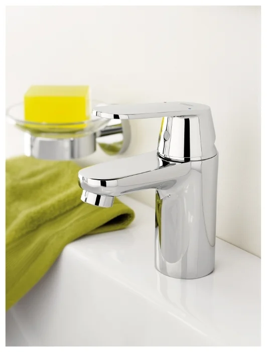 GROHE Смеситель для раковины корпус маленький GROHE EuroSmart Cosmopolitan 32825000 Казахстан