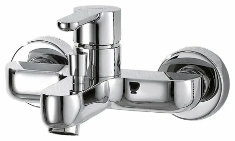 BRAVAT F63783C-01A BRAVAT STREAM смеситель для ванны с коротким изливом (к/к 4)