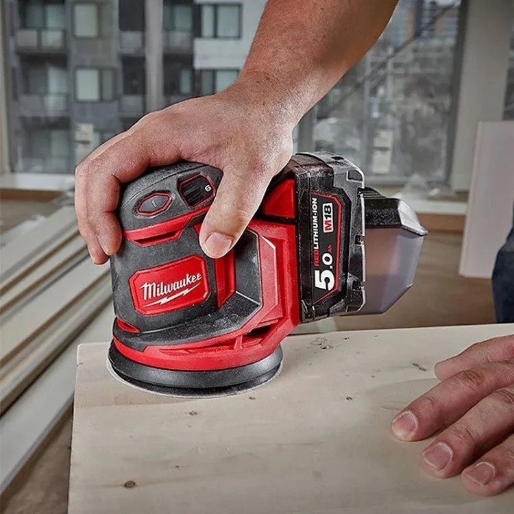 Фотография Шлифмашина MILWAUKEE M18 BOS125-0 (4933464228)