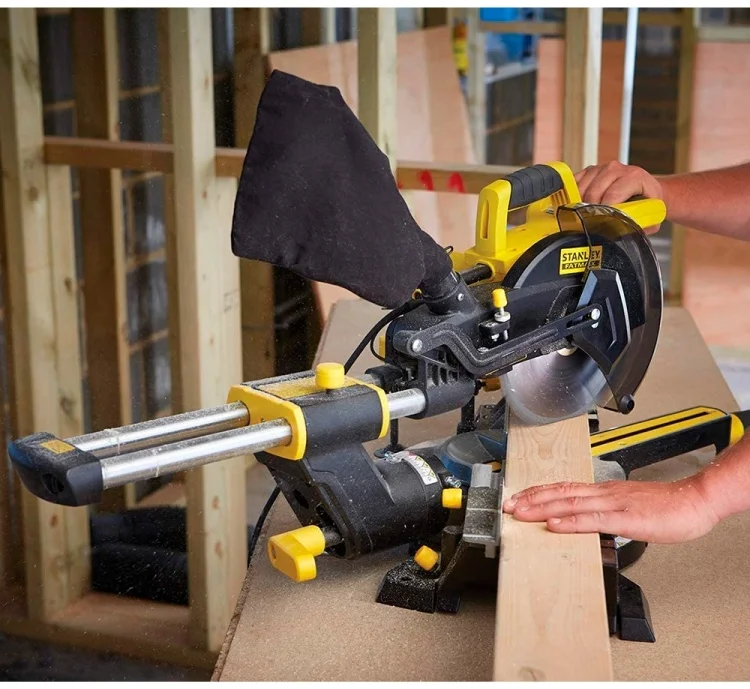Картинка Пила торцовочная STANLEY FME721-QS