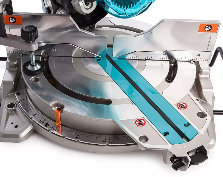Фотография Пила MAKITA LS1019L