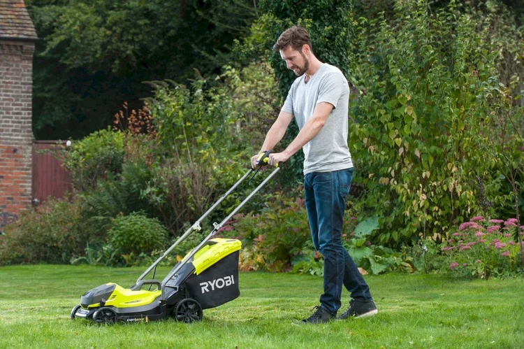 Фотография Газонокосилка RYOBI OLM1833B