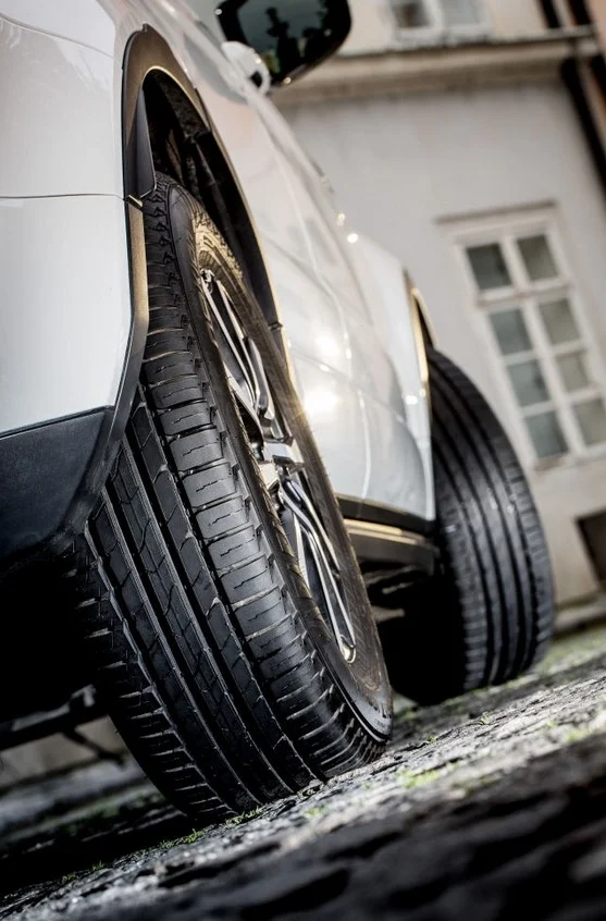 Фотография Автомобильная шина летняя NOKIAN Hakka Blue 3 SUV 225/55/R18 98V
