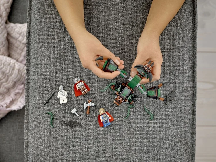Картинка Конструктор LEGO 76207 Супер Герои Нападение на Новый Асгард