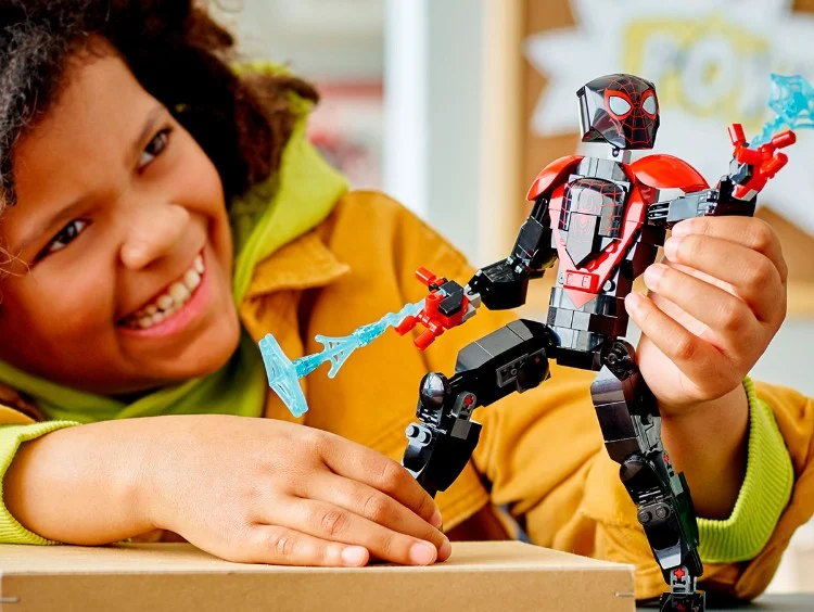 Цена Конструктор LEGO 76225 Супер Герои Фигурка Майлза Моралеса