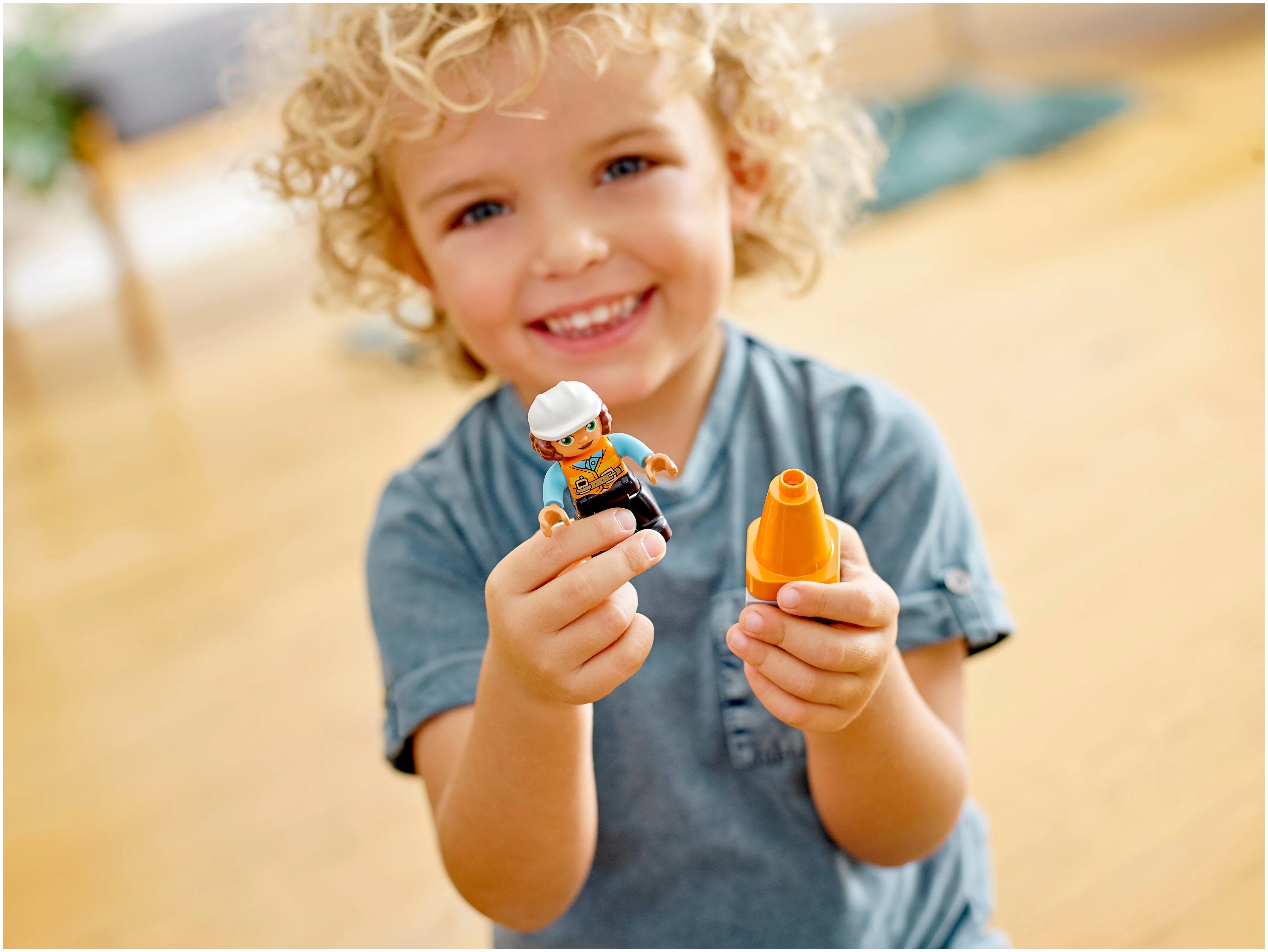 Конструктор LEGO Башенный кран на стройке DUPLO 10933 Казахстан