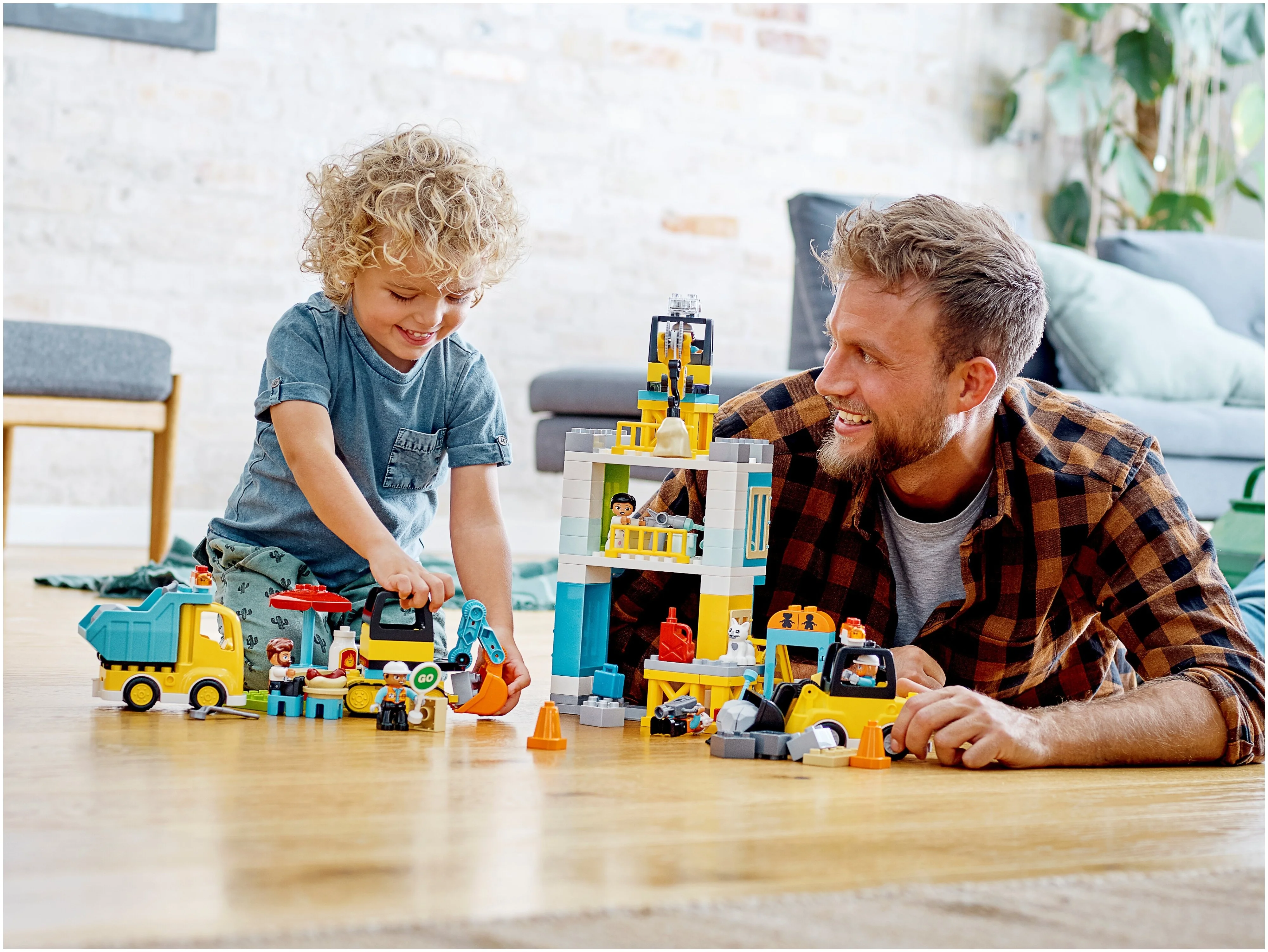 Конструктор LEGO Башенный кран на стройке DUPLO 10933 Казахстан