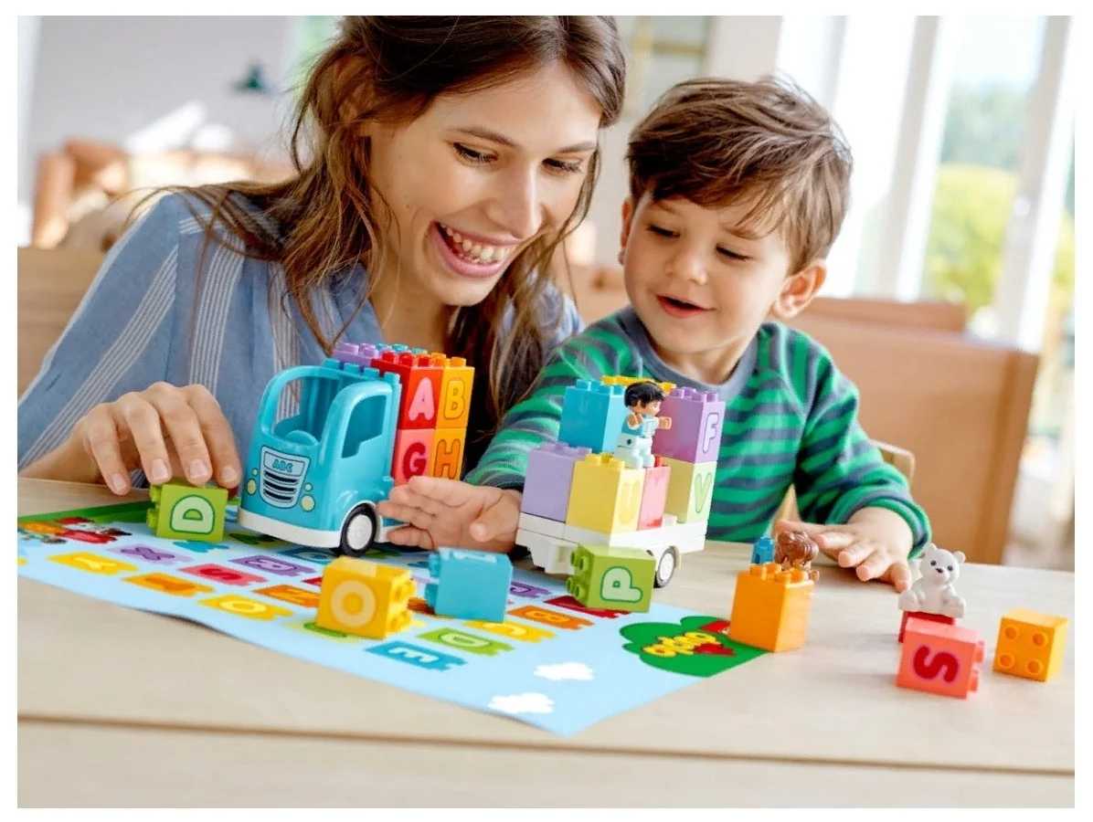 Конструктор LEGO Duplo Грузовик Алфавит 10915 Казахстан
