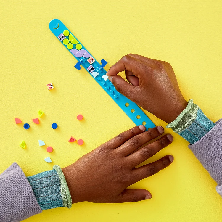 Цена Конструктор LEGO 41801 DOTs Браслет с животными