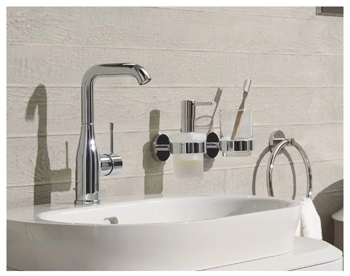 Купить Смеситель GROHE Essence New 23462001
