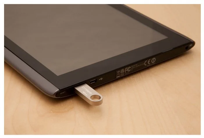 Цена USB накопитель KINGSTON DTSE9H/16Gb USB 2.0 (198256)