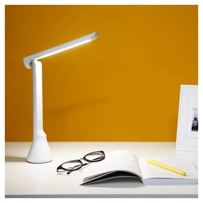 Фотография Лампа настольная XIAOMI Yeelight Folding Table Lamp Z1 White (YLTD11YL)