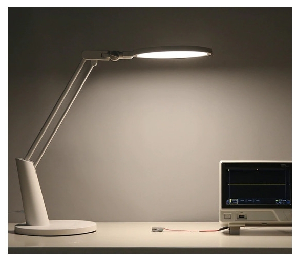 Фото Лампа настольная XIAOMI Yeelight Smart Adjustable Desk Lamp (YLTD03YL)