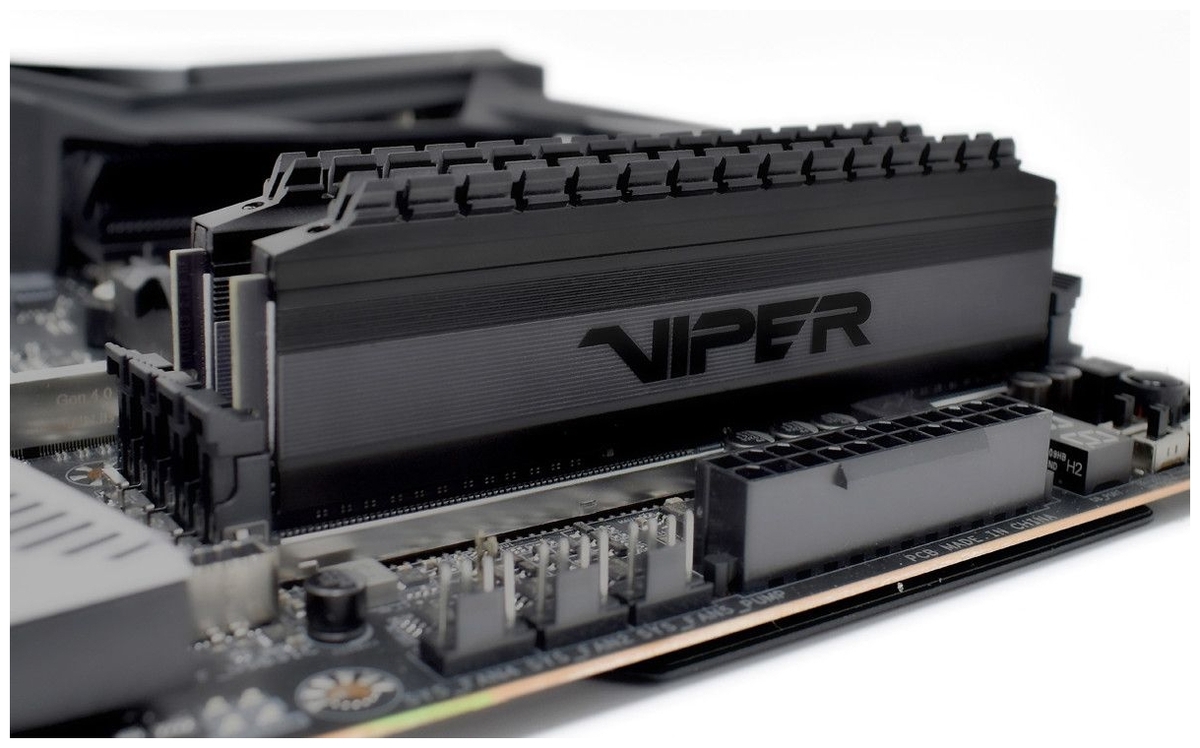 Цена Оперативная память PATRIOT Viper 4 Blackout PVB416G320C6K